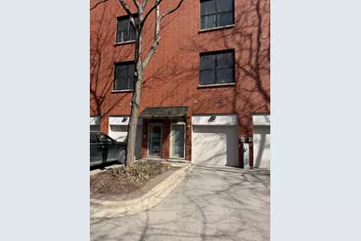 2917 N Claremont Avenue, Chicago, IL 60618 - Photo 1