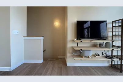 2917 N Claremont Avenue, Chicago, IL 60618 - Photo 22