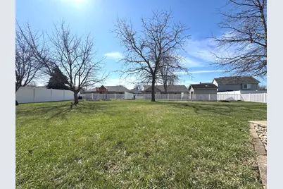 366 Centerpoint Drive S, Bourbonnais, IL 60914 - Photo 36