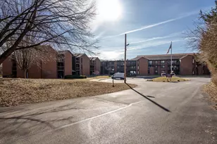 2929 Sunnyside Dr, Rockford, IL 61114 - Photo 1