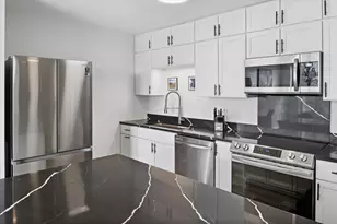 5455 N Sheridan Rd, Chicago, IL 60640 - Photo 8