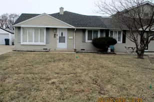 4128 W 90th St, Hometown, IL 60456 - Photo 2