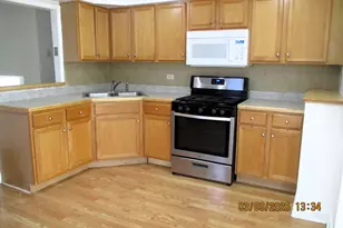 4128 W 90th St, Hometown, IL 60456 - Photo 6