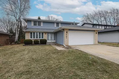 961 Dearborn Circle, Carol Stream, IL 60188 - Photo 2