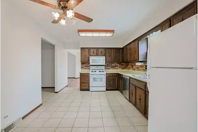 961 Dearborn Circle, Carol Stream, IL 60188 - Photo 12