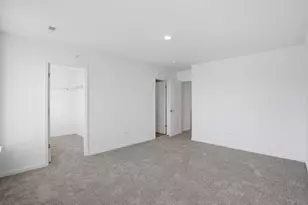 311 Settlers Pl, West Dundee, IL 60118 - Photo 8