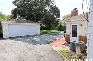 17405 Longfellow Ave, Hazel Crest, IL 60429 - Photo 20