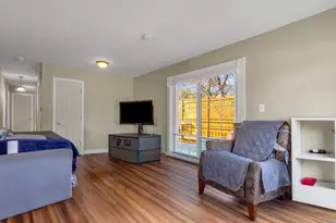 1501 Washington St, Lake in the Hills, IL 60156 - Photo 4