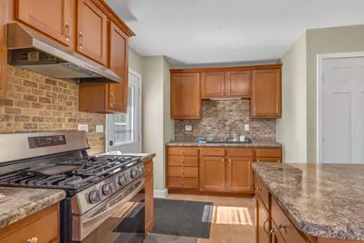 1501 Washington Street, Lake in the Hills, IL 60156 - Photo 6