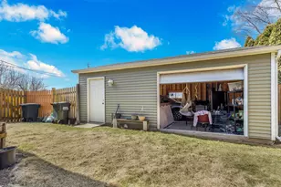 1501 Washington St, Lake in the Hills, IL 60156 - Photo 26