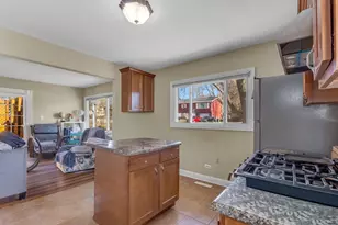 1501 Washington St, Lake in the Hills, IL 60156 - Photo 8