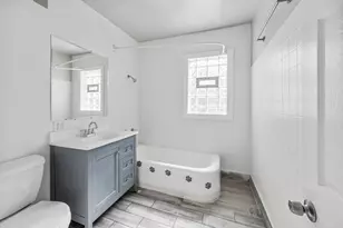 6633 S Campbell Ave, Chicago, IL 60629 - Photo 22