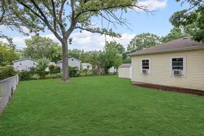 17914 W Twin Lakes Boulevard, Grayslake, IL 60030 - Photo 20