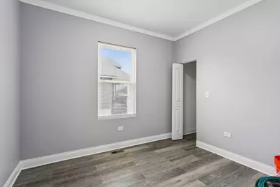 1509 W 72nd Place, Chicago, IL 60636 - Photo 8