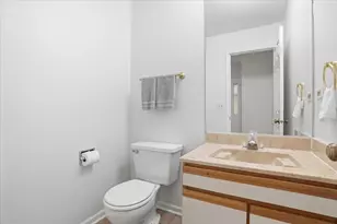 1308 Downs Pkwy, Libertyville, IL 60048 - Photo 10