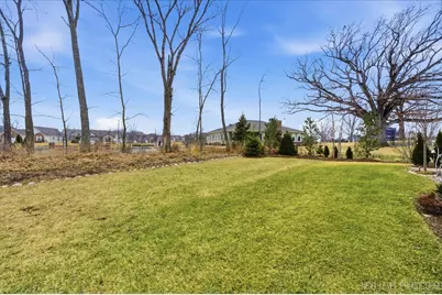 1212 Ardmoor Drive, Crystal Lake, IL 60012 - Photo 16