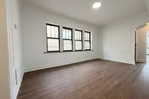 7712 S Jeffery Blvd, Chicago, IL 60649 - Photo 4