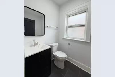 7712 S Jeffery Boulevard #3, Chicago, IL 60649 - Photo 8