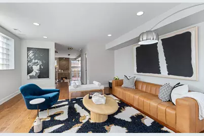 1527 W Pearson Street, Chicago, IL 60642 - Photo 14