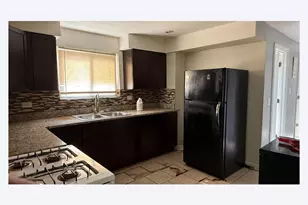 7407 S Kenwood Ave, Chicago, IL 60619 - Photo 6