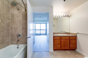 1212 N Wells Ave, Chicago, IL 60610 - Photo 12