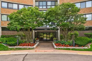 101 Bar Harbour Rd, Schaumburg, IL 60193 - Photo 1