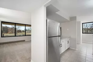 101 Bar Harbour Rd, Schaumburg, IL 60193 - Photo 10