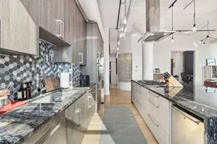 812 W Van Buren St, Chicago, IL 60607 - Photo 8