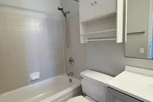 1122 N Clark St, Chicago, IL 60610 - Photo 12