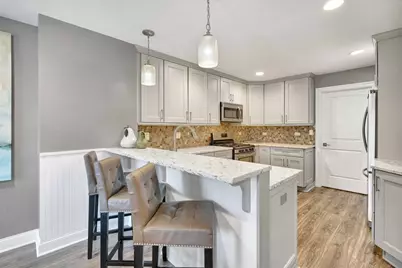 843 Rosebud Court #843, Roselle, IL 60172 - Photo 4