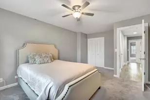 843 Rosebud Ct, Roselle, IL 60172 - Photo 16