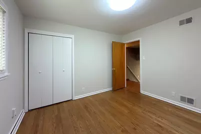240 Hatlen Avenue, Mount Prospect, IL 60056 - Photo 18