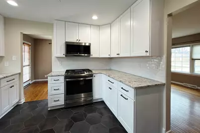 240 Hatlen Avenue, Mount Prospect, IL 60056 - Photo 12