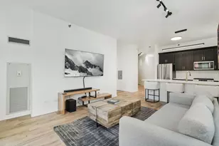 1600 S Indiana Ave, Chicago, IL 60616 - Photo 4