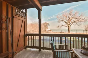 7649 N Eastlake Terrace, Chicago, IL 60626 - Photo 2