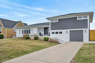 1106 N 13th Ave, Melrose Park, IL 60160 - Photo 2