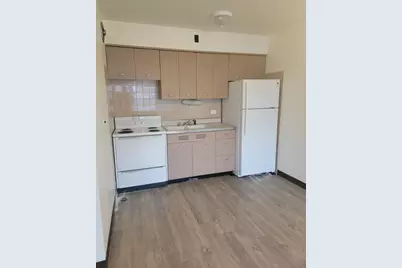 144 Ann Street #8, Clarendon Hills, IL 60514 - Photo 2