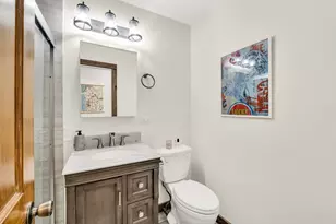 803 W Oakdale Ave, Chicago, IL 60657 - Photo 10