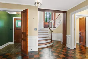 2014 Glenview Rd, Rockford, IL 61107 - Photo 10