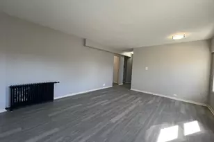 7327 N Rogers Ave, Chicago, IL 60626 - Photo 4