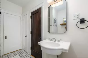 1365 E 52nd St, Chicago, IL 60615 - Photo 18