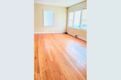 7513 Kenton Street, Skokie, IL 60076 - Photo 4