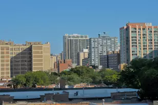 1052 W Balmoral Ave, Chicago, IL 60640 - Photo 4