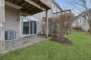 272 Prairie View Ln, Wheeling, IL 60090 - Photo 18