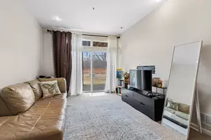 272 Prairie View Ln, Wheeling, IL 60090 - Photo 14