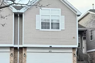 272 Prairie View Ln, Wheeling, IL 60090 - Photo 2