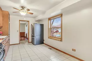 3861 Sutherland Dr, Park City, IL 60085 - Photo 10