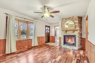 3861 Sutherland Dr, Park City, IL 60085 - Photo 4