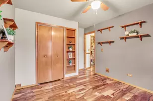 3861 Sutherland Dr, Park City, IL 60085 - Photo 14