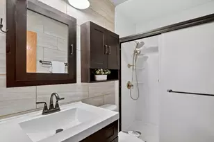 3861 Sutherland Dr, Park City, IL 60085 - Photo 18